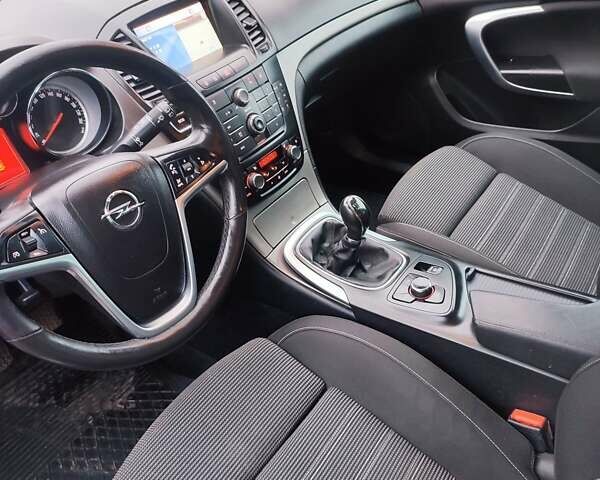 Серый Опель Инсигния, объемом двигателя 1.96 л и пробегом 214 тыс. км за 9200 $, фото 19 на Automoto.ua