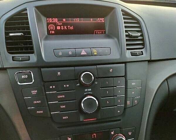 Сірий Опель Інсігнія, об'ємом двигуна 2 л та пробігом 225 тис. км за 8899 $, фото 11 на Automoto.ua