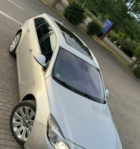 Сірий Опель Інсігнія, об'ємом двигуна 1.96 л та пробігом 239 тис. км за 9500 $, фото 16 на Automoto.ua