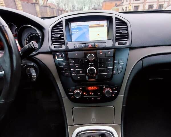 Серый Опель Инсигния, объемом двигателя 1.96 л и пробегом 214 тыс. км за 9200 $, фото 14 на Automoto.ua