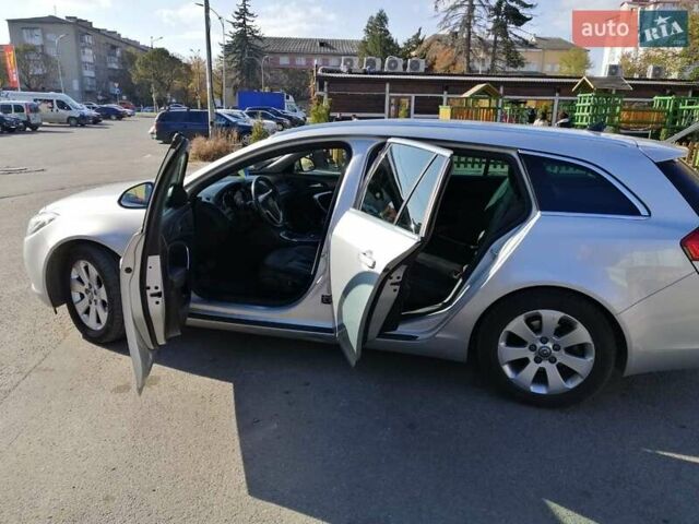 Серый Опель Инсигния, объемом двигателя 1.96 л и пробегом 150 тыс. км за 10550 $, фото 12 на Automoto.ua