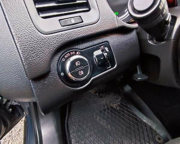 Серый Опель Инсигния, объемом двигателя 1.96 л и пробегом 214 тыс. км за 9200 $, фото 21 на Automoto.ua