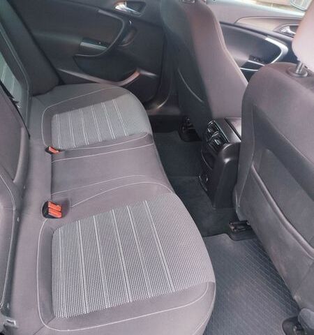 Сірий Опель Інсігнія, об'ємом двигуна 1.96 л та пробігом 214 тис. км за 8400 $, фото 24 на Automoto.ua