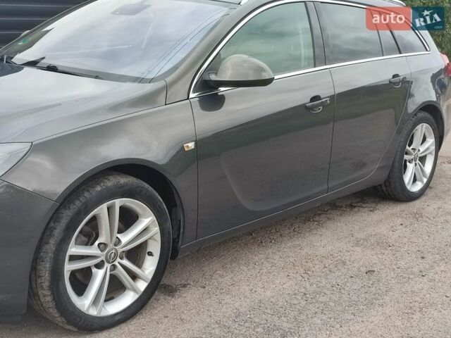 Сірий Опель Інсігнія, об'ємом двигуна 1.96 л та пробігом 214 тис. км за 8400 $, фото 5 на Automoto.ua