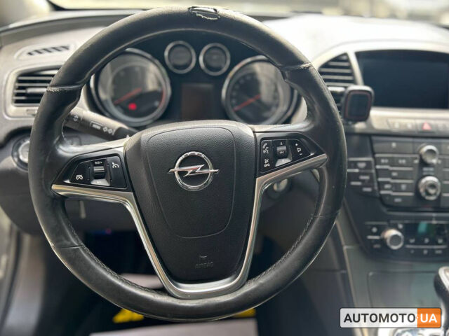 Серый Опель Инсигния, объемом двигателя 2 л и пробегом 224 тыс. км за 10800 $, фото 13 на Automoto.ua