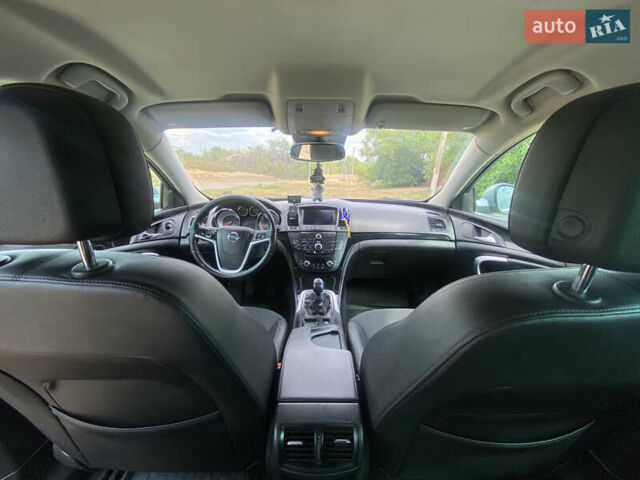 Серый Опель Инсигния, объемом двигателя 2 л и пробегом 338 тыс. км за 8100 $, фото 10 на Automoto.ua