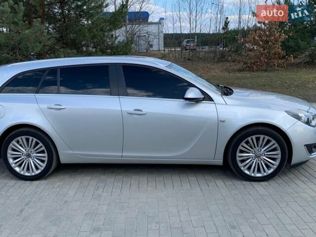 Серый Опель Инсигния, объемом двигателя 2 л и пробегом 224 тыс. км за 9400 $, фото 17 на Automoto.ua