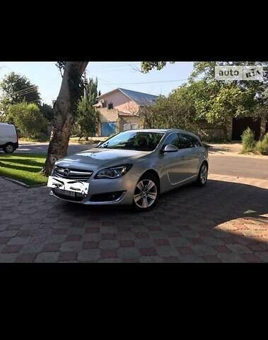 Серый Опель Инсигния, объемом двигателя 2 л и пробегом 270 тыс. км за 10499 $, фото 10 на Automoto.ua