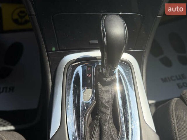 Сірий Опель Інсігнія, об'ємом двигуна 1.96 л та пробігом 277 тис. км за 9700 $, фото 21 на Automoto.ua