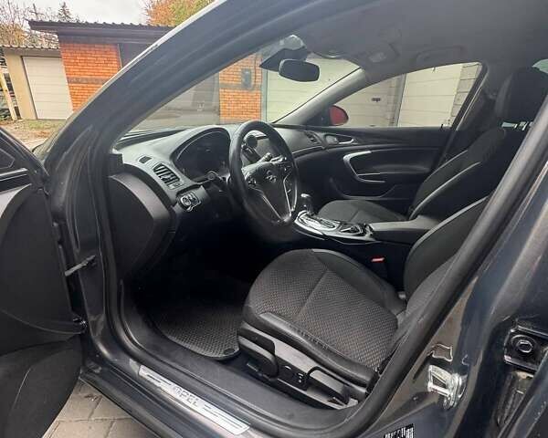 Серый Опель Инсигния, объемом двигателя 1.96 л и пробегом 205 тыс. км за 10700 $, фото 9 на Automoto.ua