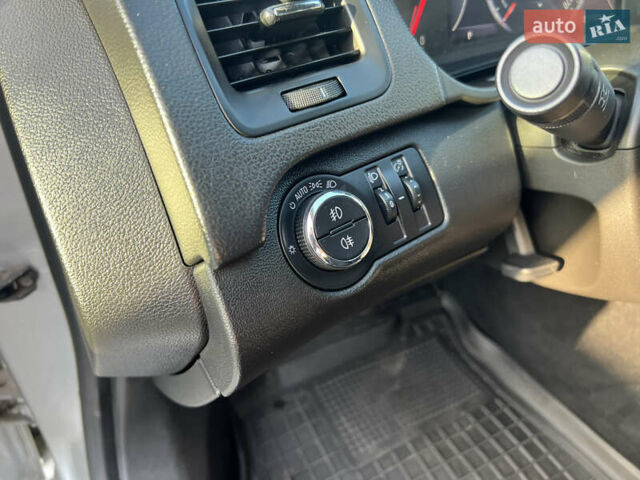 Серый Опель Инсигния, объемом двигателя 1.96 л и пробегом 285 тыс. км за 9650 $, фото 19 на Automoto.ua