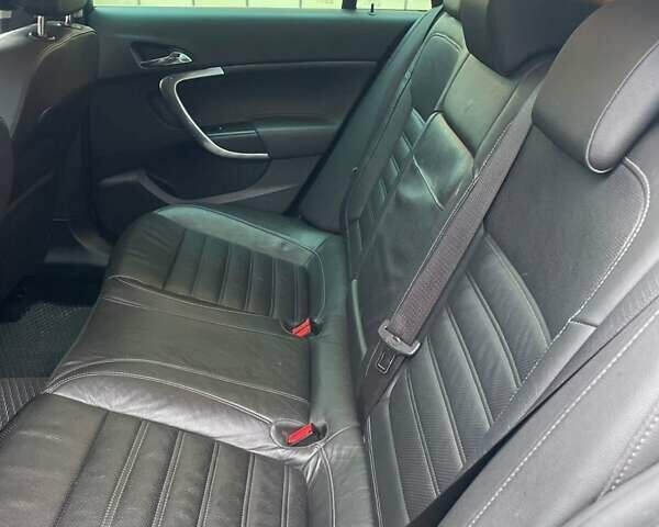 Сірий Опель Інсігнія, об'ємом двигуна 1.96 л та пробігом 247 тис. км за 9800 $, фото 8 на Automoto.ua