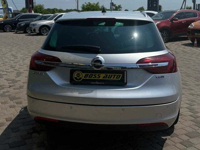 Сірий Опель Інсігнія, об'ємом двигуна 2 л та пробігом 277 тис. км за 9700 $, фото 5 на Automoto.ua