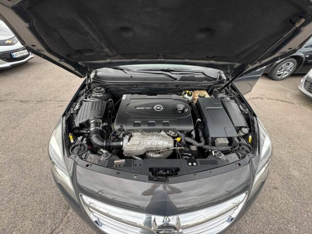 Сірий Опель Інсігнія, об'ємом двигуна 2 л та пробігом 245 тис. км за 8499 $, фото 2 на Automoto.ua