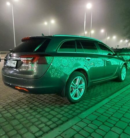 Сірий Опель Інсігнія, об'ємом двигуна 2 л та пробігом 300 тис. км за 9076 $, фото 2 на Automoto.ua