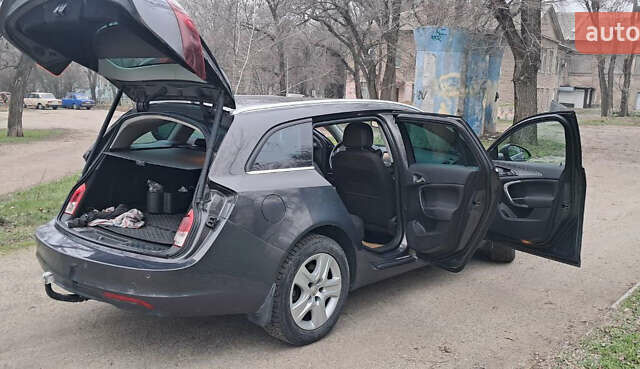 Серый Опель Инсигния, объемом двигателя 1.96 л и пробегом 292 тыс. км за 11000 $, фото 53 на Automoto.ua