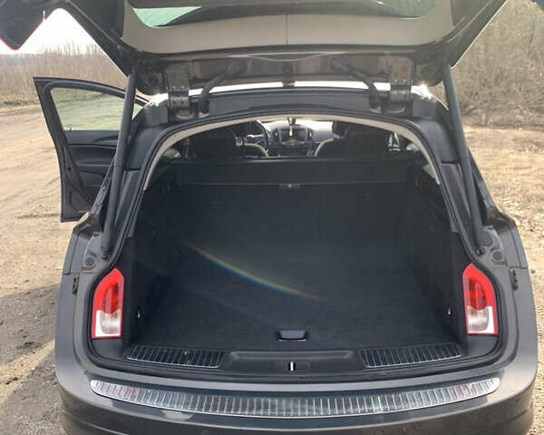 Серый Опель Инсигния, объемом двигателя 2 л и пробегом 263 тыс. км за 11000 $, фото 6 на Automoto.ua