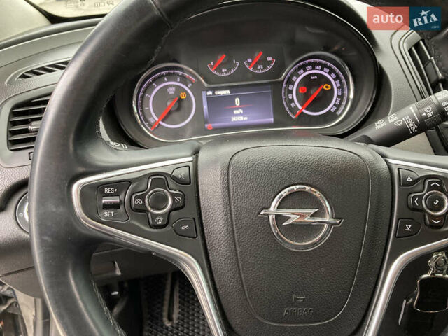 Сірий Опель Інсігнія, об'ємом двигуна 1.96 л та пробігом 238 тис. км за 10500 $, фото 5 на Automoto.ua