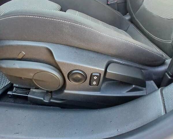 Сірий Опель Інсігнія, об'ємом двигуна 2 л та пробігом 213 тис. км за 9550 $, фото 15 на Automoto.ua