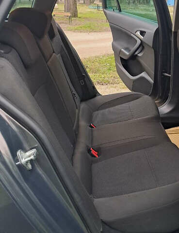 Серый Опель Инсигния, объемом двигателя 1.96 л и пробегом 292 тыс. км за 11000 $, фото 40 на Automoto.ua