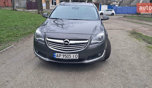 Серый Опель Инсигния, объемом двигателя 1.96 л и пробегом 292 тыс. км за 11000 $, фото 3 на Automoto.ua