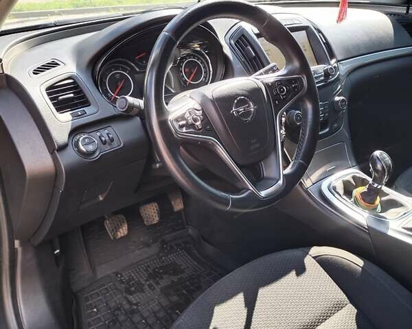 Серый Опель Инсигния, объемом двигателя 1.96 л и пробегом 198 тыс. км за 11980 $, фото 15 на Automoto.ua