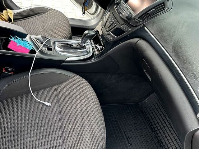 Опель Інсігнія 2014 у Бородянке на Automoto.ua Сірий Опель Інсігнія, об'ємом двигуна 2 л та пробігом 290 тис. км за 10500 $, фото 9 на Automoto.ua