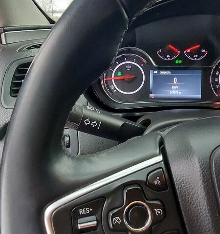Сірий Опель Інсігнія, об'ємом двигуна 2 л та пробігом 300 тис. км за 9076 $, фото 22 на Automoto.ua