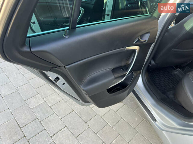 Серый Опель Инсигния, объемом двигателя 1.96 л и пробегом 285 тыс. км за 9650 $, фото 16 на Automoto.ua