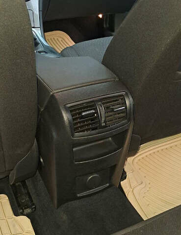 Серый Опель Инсигния, объемом двигателя 1.96 л и пробегом 292 тыс. км за 11000 $, фото 32 на Automoto.ua