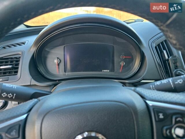 Сірий Опель Інсігнія, об'ємом двигуна 1.96 л та пробігом 219 тис. км за 10500 $, фото 13 на Automoto.ua