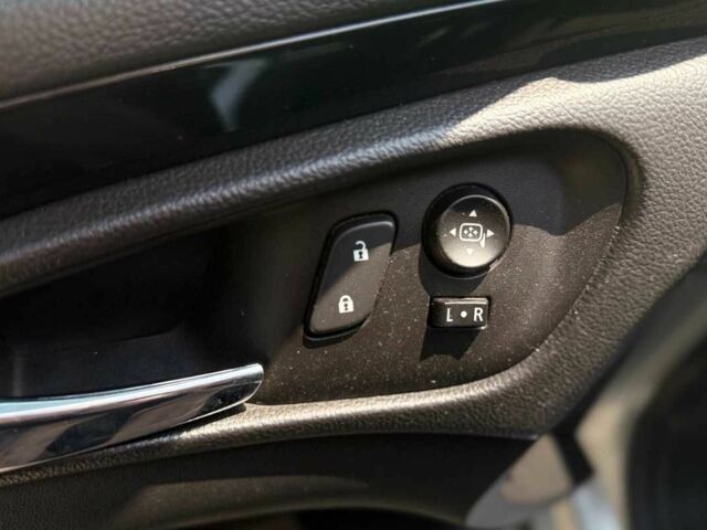 Сірий Опель Інсігнія, об'ємом двигуна 2 л та пробігом 277 тис. км за 9700 $, фото 15 на Automoto.ua