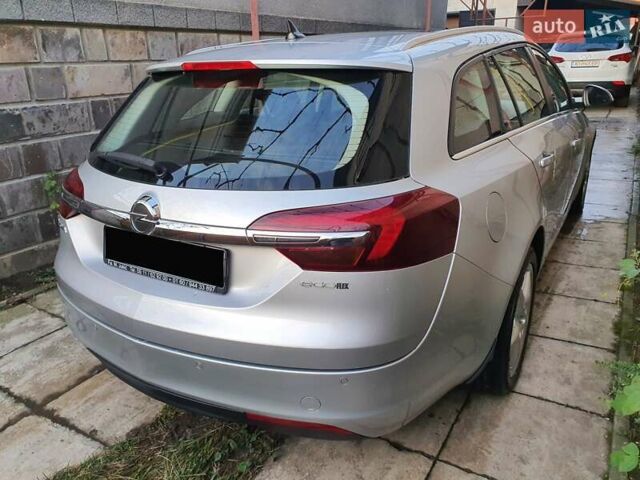 Сірий Опель Інсігнія, об'ємом двигуна 1.96 л та пробігом 300 тис. км за 9000 $, фото 3 на Automoto.ua