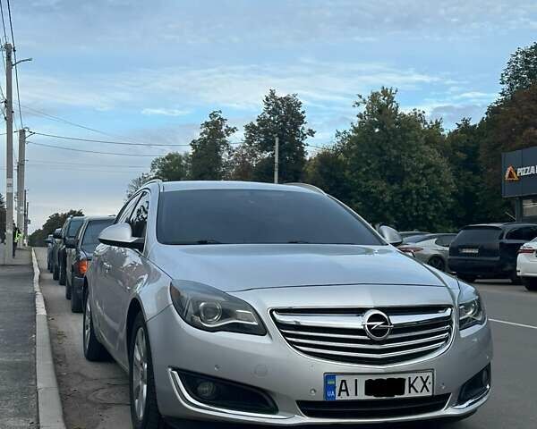 Серый Опель Инсигния, объемом двигателя 1.96 л и пробегом 290 тыс. км за 10500 $, фото 1 на Automoto.ua