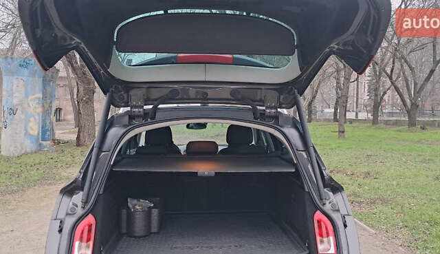 Серый Опель Инсигния, объемом двигателя 1.96 л и пробегом 292 тыс. км за 11000 $, фото 25 на Automoto.ua