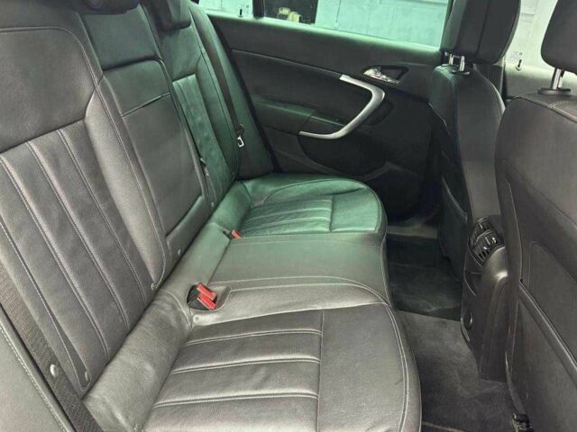 Серый Опель Инсигния, объемом двигателя 2 л и пробегом 253 тыс. км за 11600 $, фото 17 на Automoto.ua