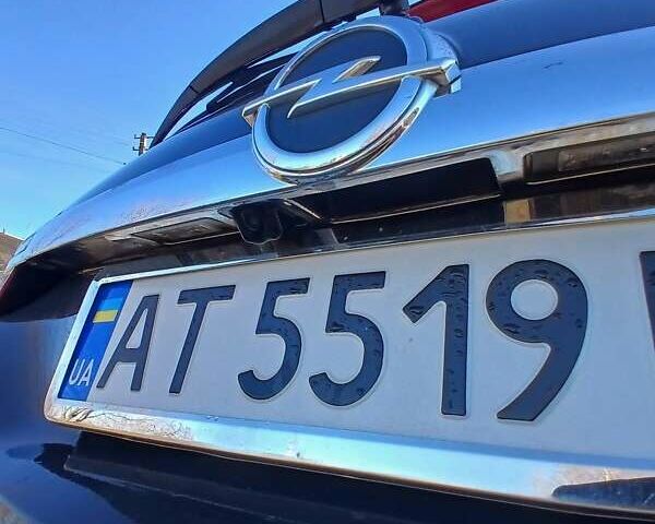 Сірий Опель Інсігнія, об'ємом двигуна 2 л та пробігом 213 тис. км за 9550 $, фото 6 на Automoto.ua