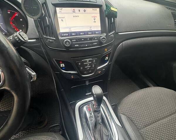 Серый Опель Инсигния, объемом двигателя 1.96 л и пробегом 205 тыс. км за 10700 $, фото 12 на Automoto.ua