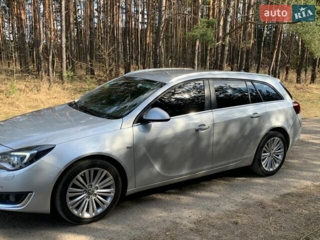 Серый Опель Инсигния, объемом двигателя 2 л и пробегом 224 тыс. км за 9400 $, фото 9 на Automoto.ua