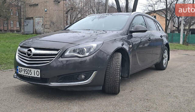 Серый Опель Инсигния, объемом двигателя 1.96 л и пробегом 292 тыс. км за 11000 $, фото 1 на Automoto.ua