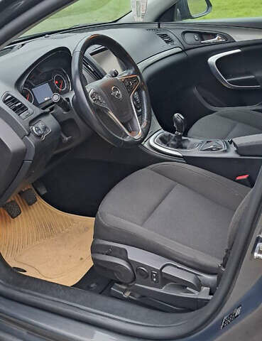 Серый Опель Инсигния, объемом двигателя 1.96 л и пробегом 292 тыс. км за 11000 $, фото 26 на Automoto.ua