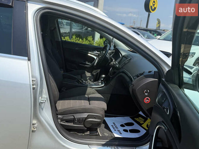 Сірий Опель Інсігнія, об'ємом двигуна 1.96 л та пробігом 277 тис. км за 9700 $, фото 12 на Automoto.ua