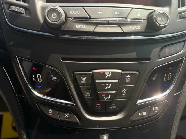 Сірий Опель Інсігнія, об'ємом двигуна 2 л та пробігом 277 тис. км за 9700 $, фото 20 на Automoto.ua