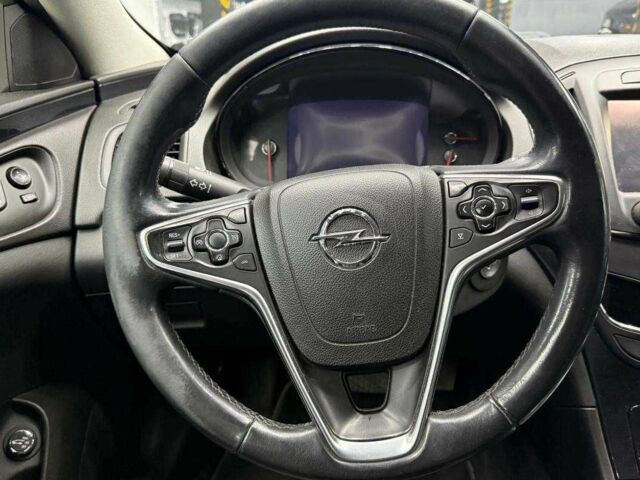 Серый Опель Инсигния, объемом двигателя 2 л и пробегом 253 тыс. км за 11600 $, фото 9 на Automoto.ua