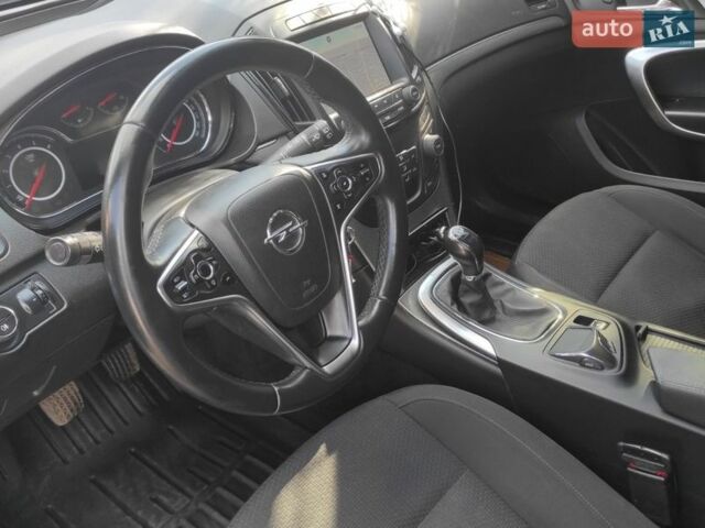 Серый Опель Инсигния, объемом двигателя 2 л и пробегом 224 тыс. км за 9400 $, фото 25 на Automoto.ua