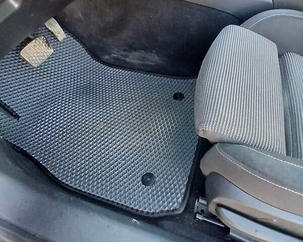 Сірий Опель Інсігнія, об'ємом двигуна 2 л та пробігом 213 тис. км за 9550 $, фото 14 на Automoto.ua