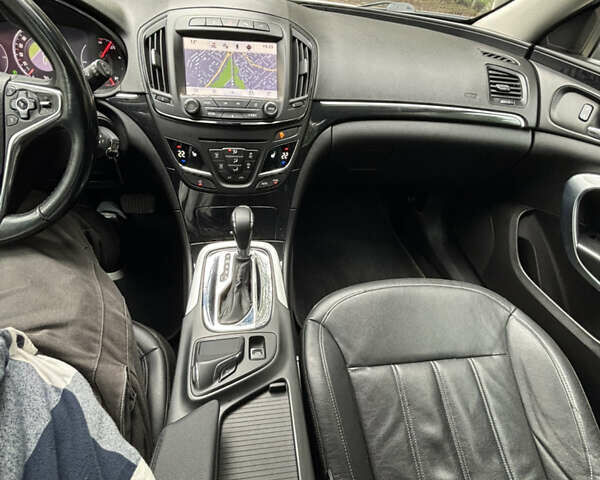 Сірий Опель Інсігнія, об'ємом двигуна 1.96 л та пробігом 253 тис. км за 10999 $, фото 30 на Automoto.ua