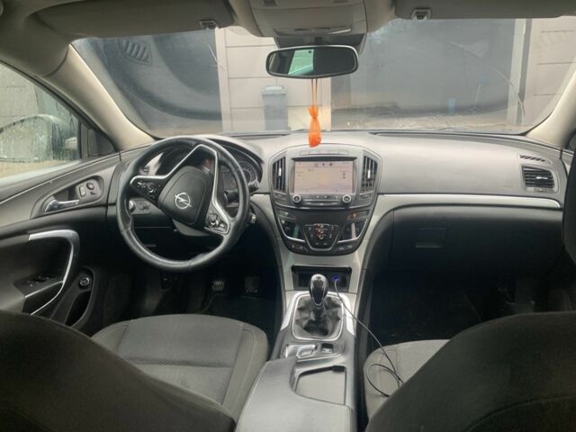 Сірий Опель Інсігнія, об'ємом двигуна 2 л та пробігом 322 тис. км за 9000 $, фото 7 на Automoto.ua