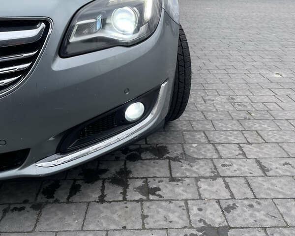 Серый Опель Инсигния, объемом двигателя 1.96 л и пробегом 290 тыс. км за 12500 $, фото 7 на Automoto.ua