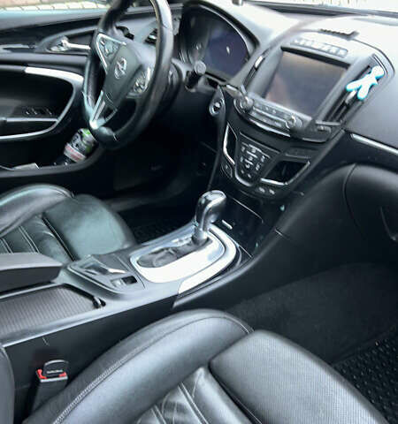 Серый Опель Инсигния, объемом двигателя 2 л и пробегом 234 тыс. км за 11000 $, фото 5 на Automoto.ua